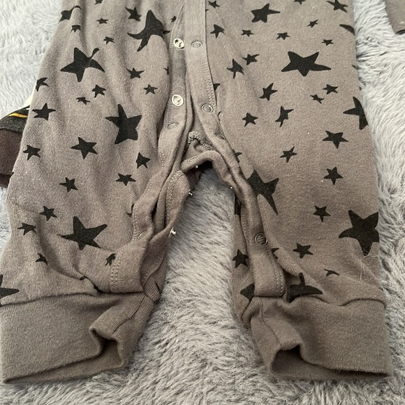 10 Pc Modern Moments by Gerber Baby Boy Gift Set - 3-6Months - Picture 5 of 12